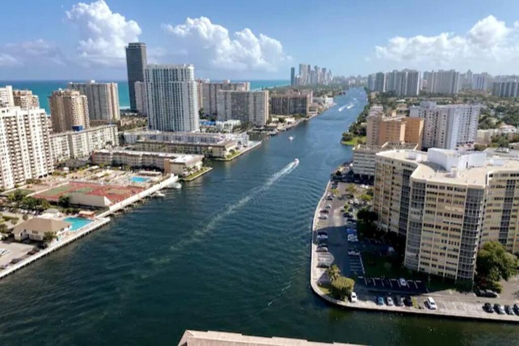 Beachwalk 1B 1B Incredible View Apartment 14 A Plaja Hallandale Exterior foto