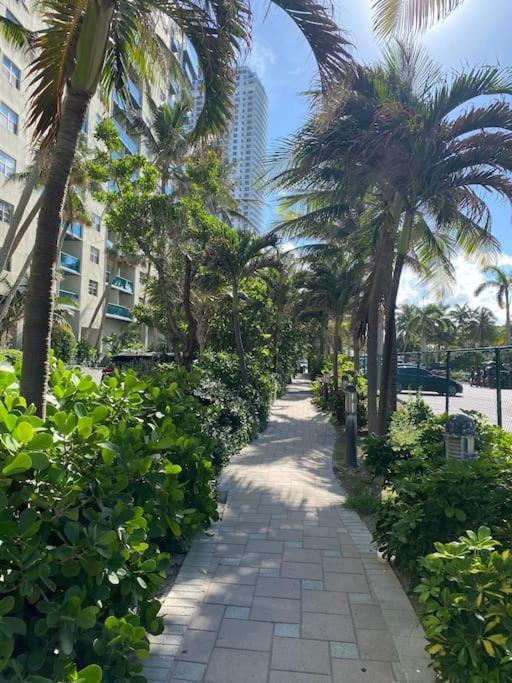 Beachwalk 1B 1B Incredible View Apartment 14 A Plaja Hallandale Exterior foto